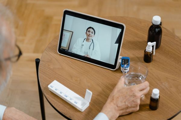 Intégration Innovante de la Télémédecine : Stratégies pour les Entreprises de Services de Santé
