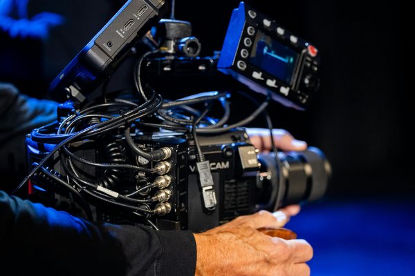 L'art de capturer l'amour : vidéaste à nevers pour votre mariage